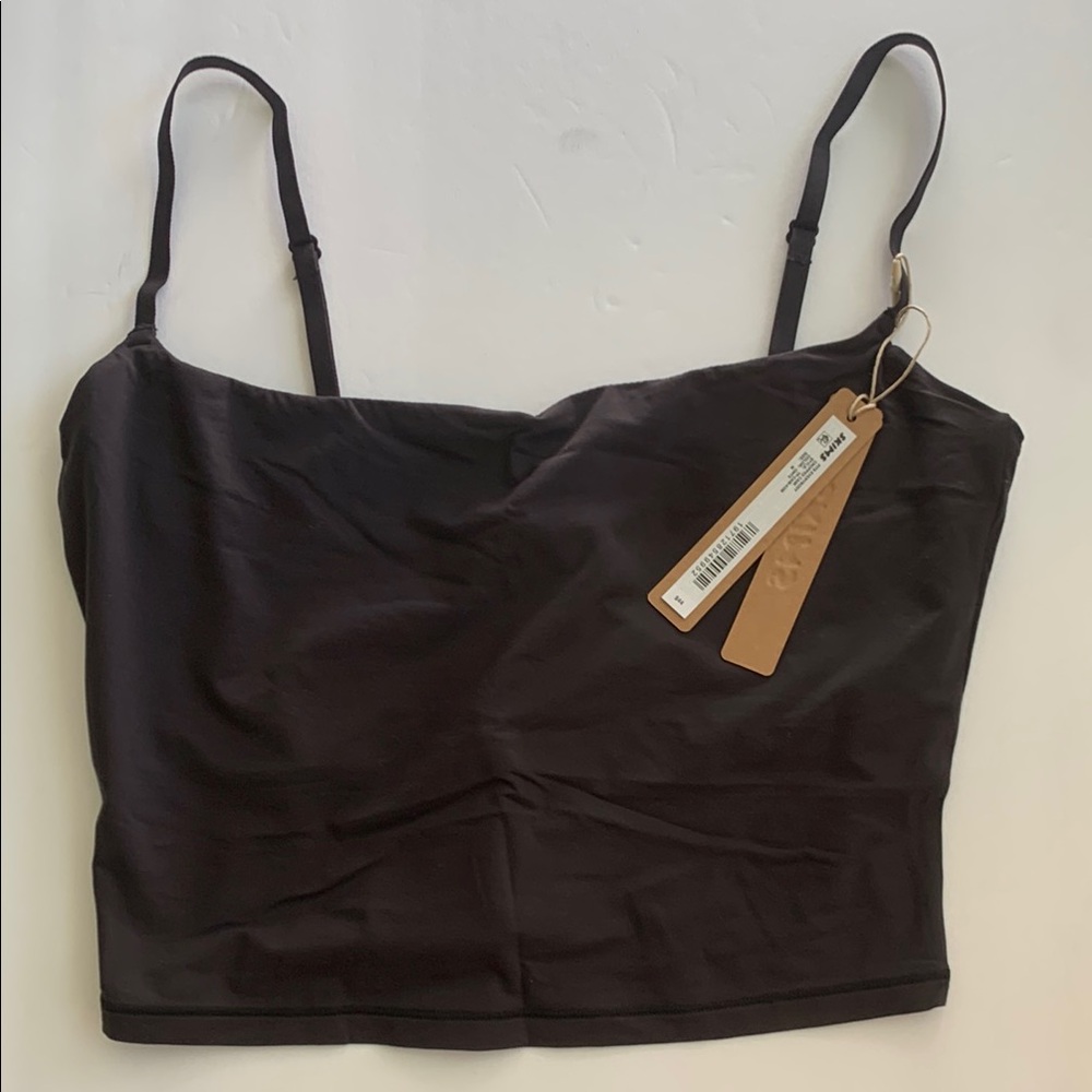 NWT Skims Fits Everybody Cropped Cami in Onyx, size med - Picture 2 of 6